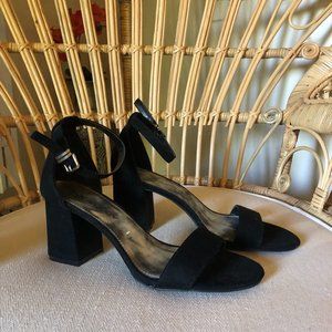 Sociology block heel ankle wrap black